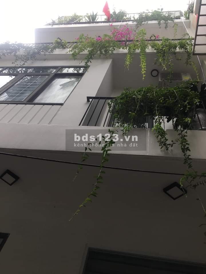 Chỉnh chủ cần bán nhà 3 tầng kiệt Tố Hữu, TT Hải Châu, giá chỉ nhỉnh 4 tỷ.