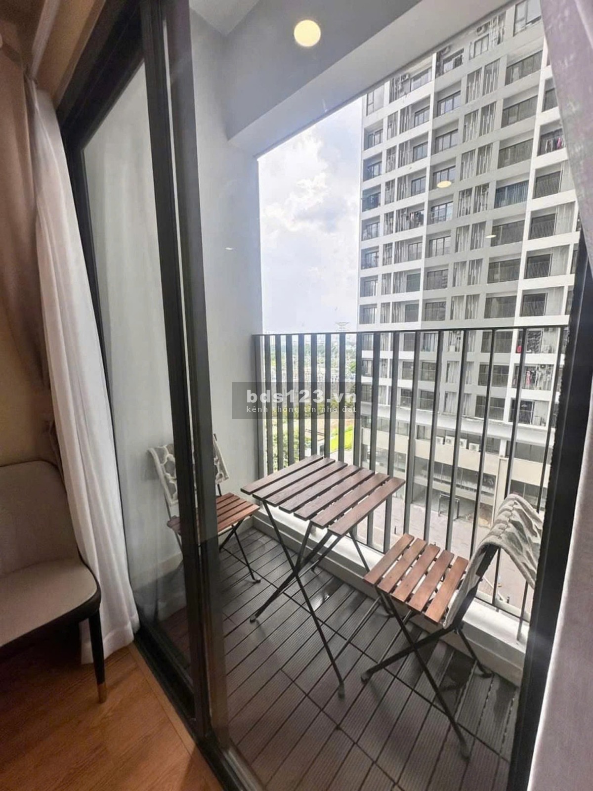 Cần bán officetel từ 40m² ngay trung tâm quận 7, giá 1.62 tỷ. Dọn vào ở ngay!