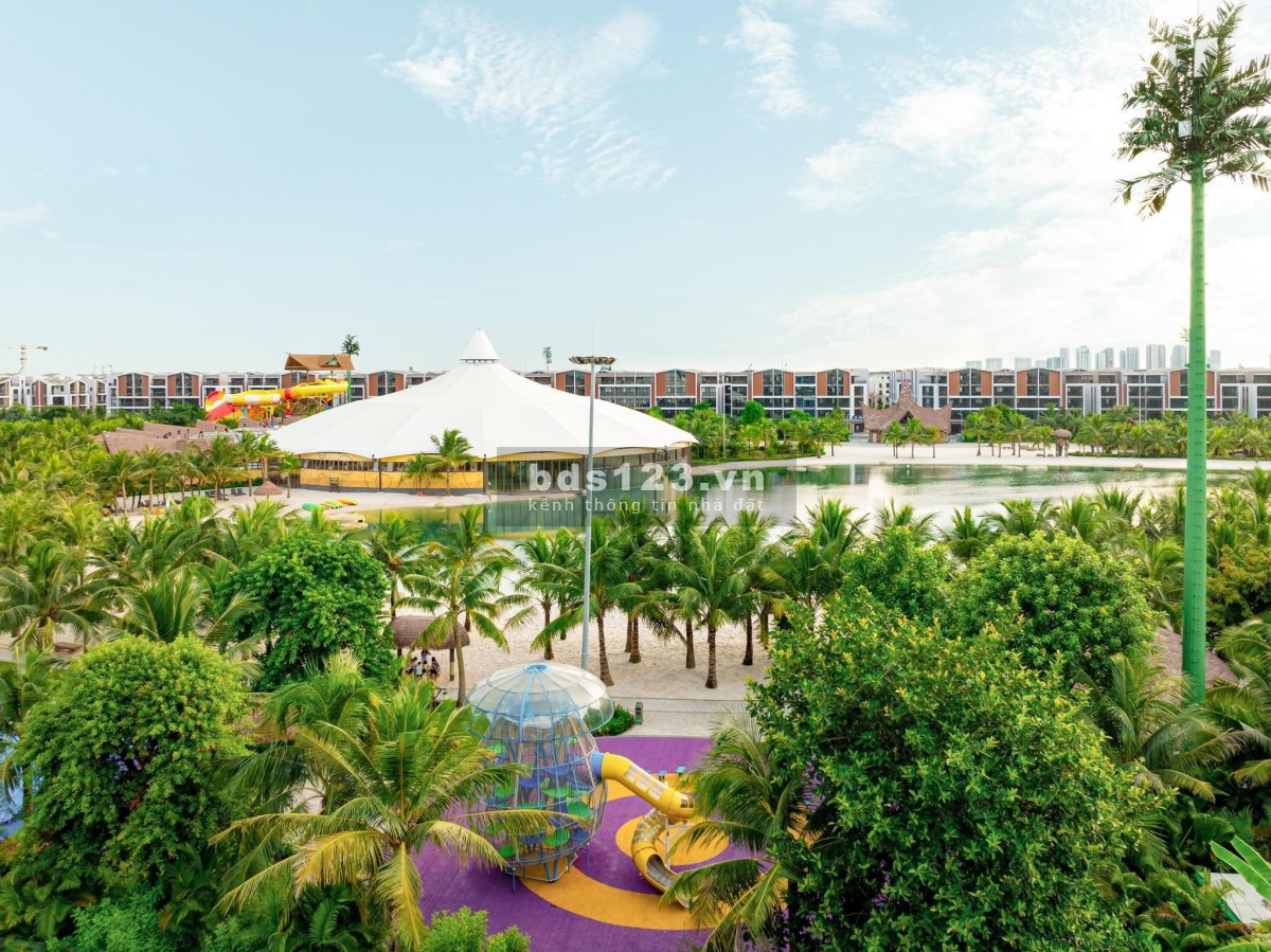 Bán liền kề 60m hướng ĐN gần chung cư, vườn hoa, đường lớn Vinhomes Ocean Park 3 giá 8,1 tỷ
