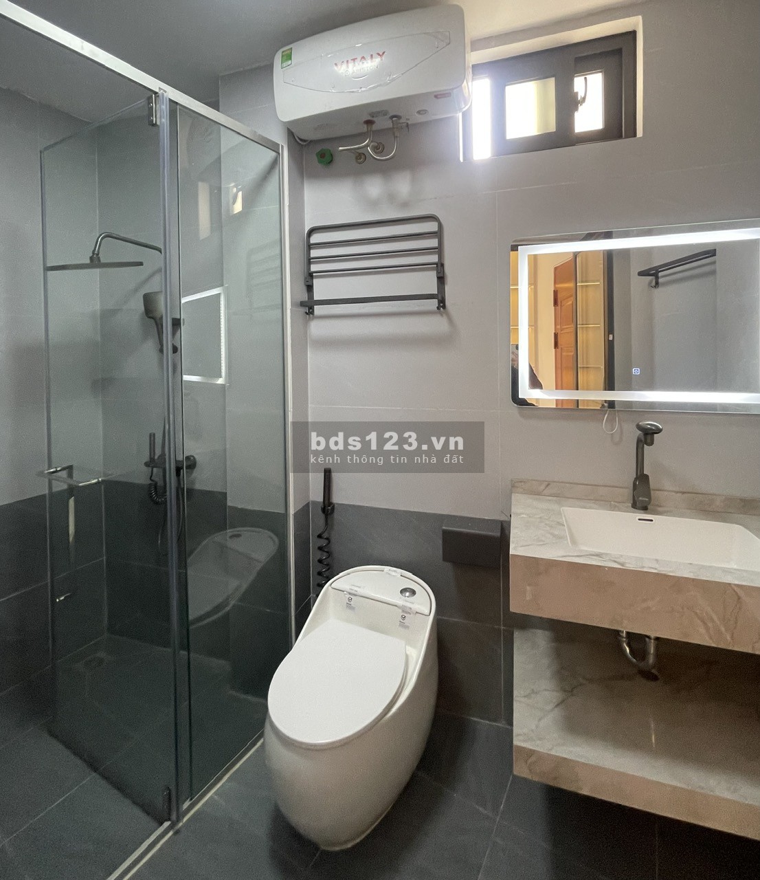 Bán Căn Nhà Siêu Đẹp 7 Tầng Thang Máy Tại Ngọc Thụy ( Full Nội Thất )