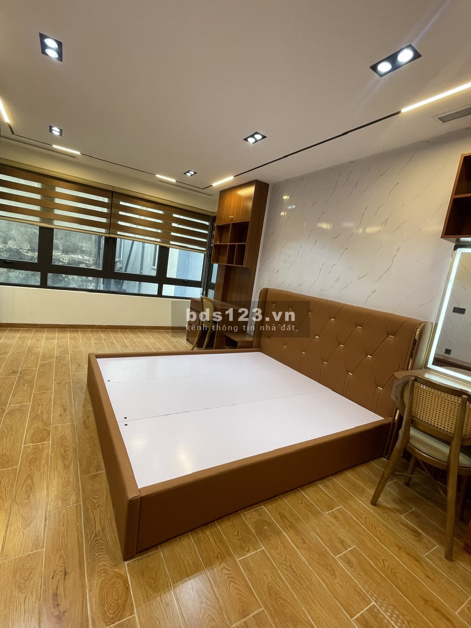 Bán Căn Nhà Siêu Đẹp 7 Tầng Thang Máy Tại Nguyễn Văn Cừ ( Full Nội Thất )