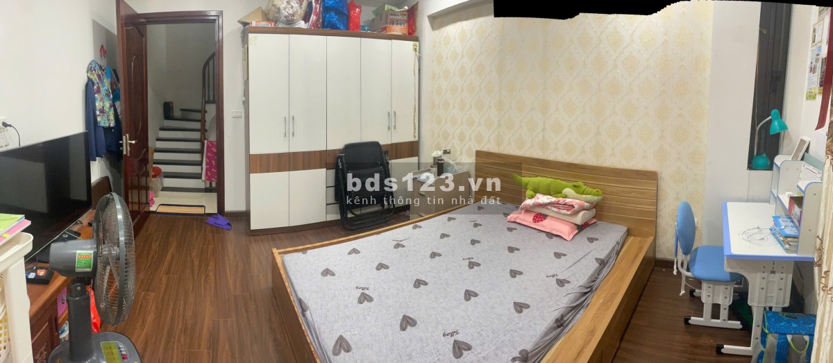 Bán Nhà 31m2 Tại Tư Đình, P. Long Biên
