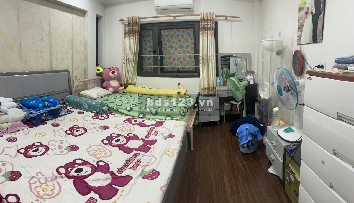 Bán Nhà 31m2 Tại Tư Đình, P. Long Biên