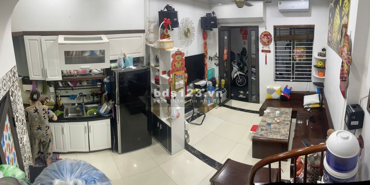 Bán Nhà 31m2 Tại Tư Đình, P. Long Biên