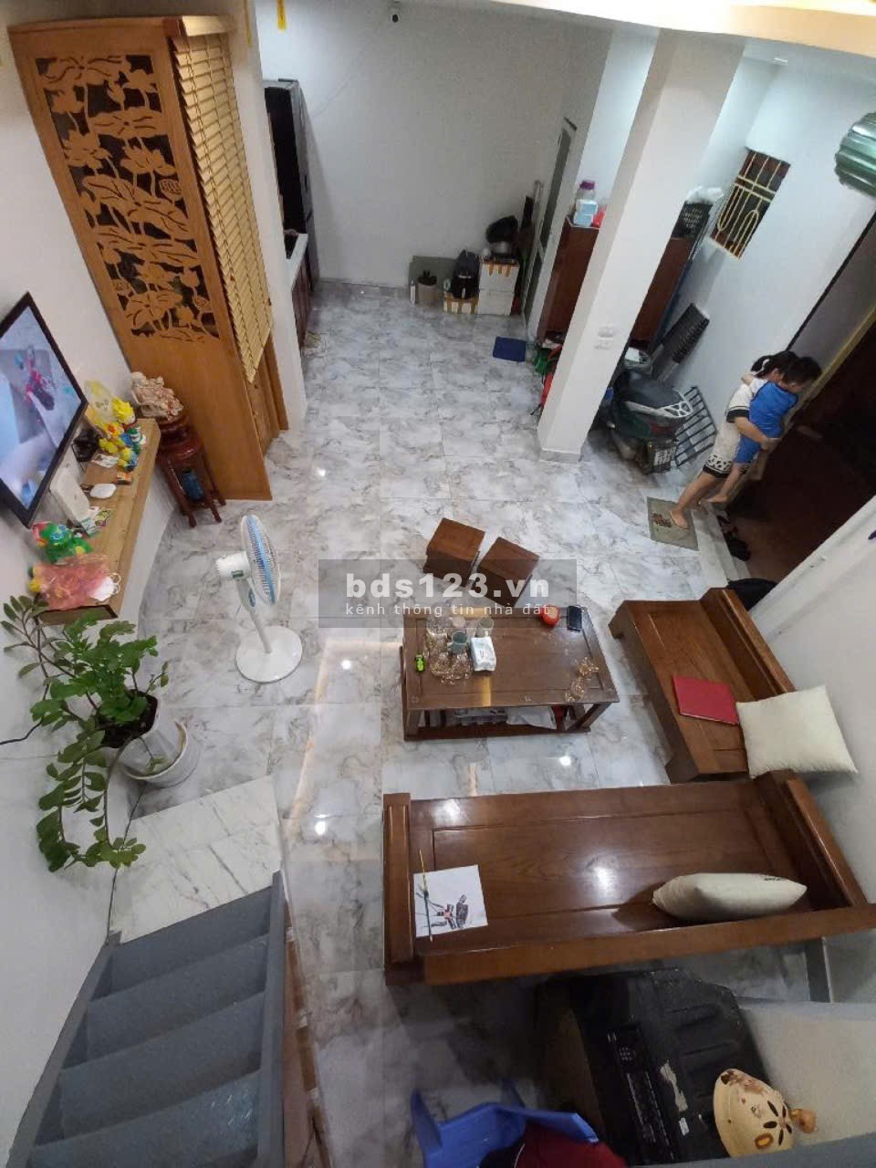 Chúng chủ Bán 40Met đất mặt tiền có nhà 2 tầng siêu rộng; ô to đỗ cửa