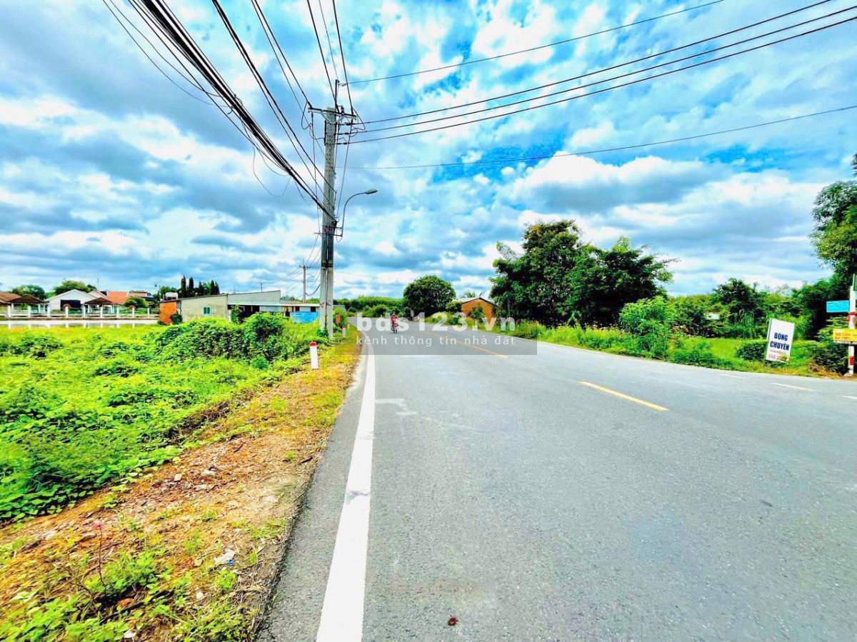 CẦN BÁN GẤP LÔ 500M2 GIÁ NGỘP CHỈ TỪ 550 Triệu, sổ hồng riêng