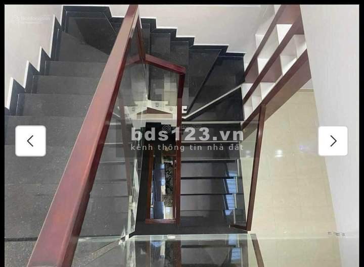 Chính chủ bán nhà 3 tầng MT kinh doanh đường Thành Sơn, giá chỉ 6 tỷ xx.
