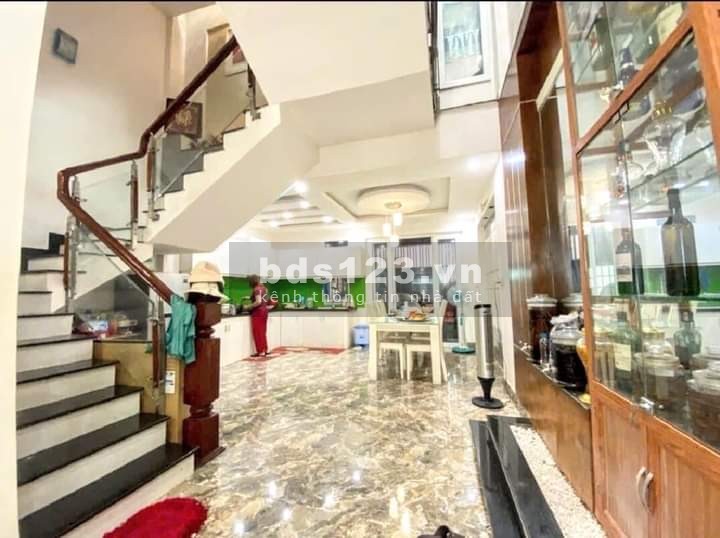 Chính chủ bán nhà MT đường PHÙNG CHÍ KIÊN, TT LIÊN CHIỂU, giá chỉ nhỉnh 5 tỷ.