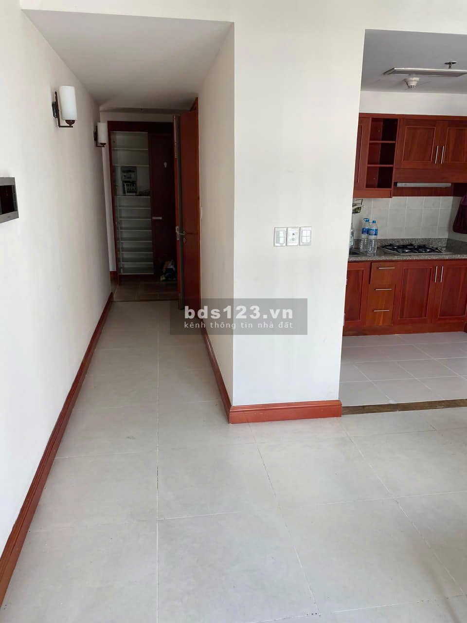 Chung cư Trương Quyền, Phường 6, Quận 3: 80m2, 2p ngủ, 1wc, 12tr/tháng