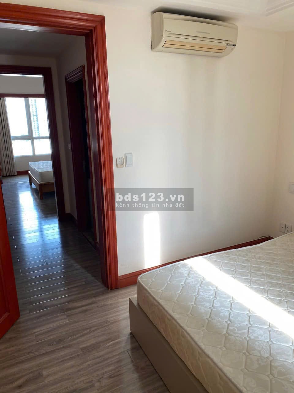 Chung cư Trương Quyền, Phường 6, Quận 3: 80m2, 2p ngủ, 1wc, 12tr/tháng