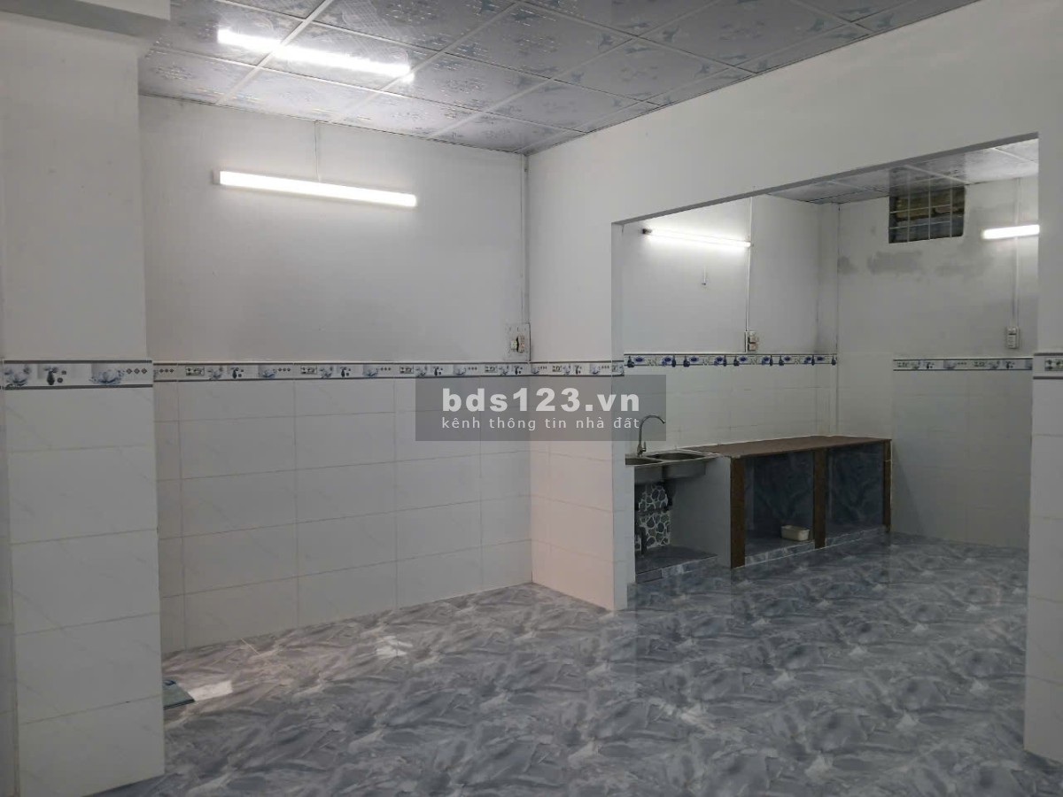 Cho thuê Nhà Mặt Tiền nguyên căn 114m2