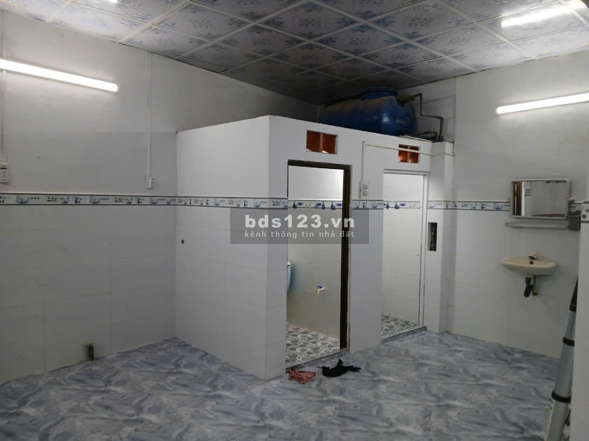 Cho thuê Nhà Mặt Tiền nguyên căn 114m2