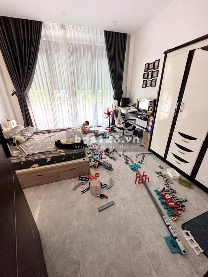Chính chủ cần bán nhà 3 tầng, 2 MK đường Tô Hiệu, Hoà Mình, Liên Chiểu. Giá chỉ 3 tỷ xx.