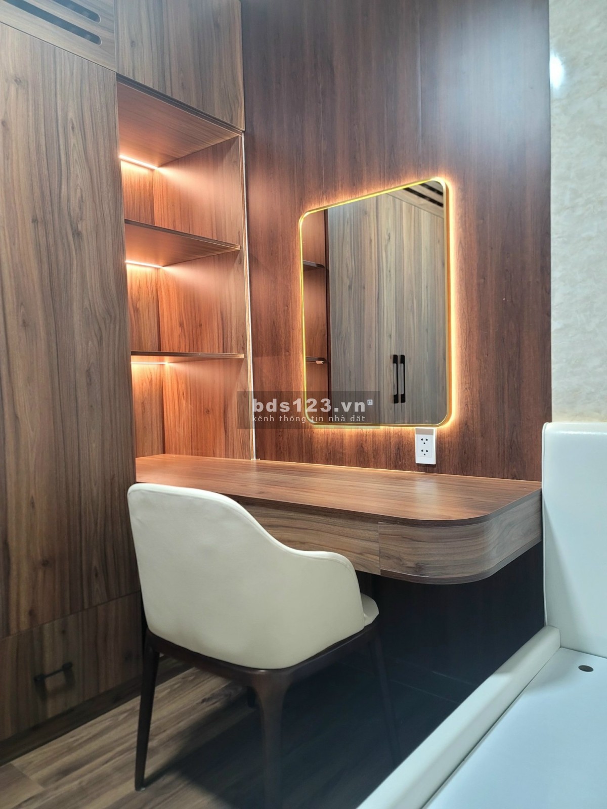 Bán nhanh căn hộ Charm City 2PN2WC đã có sổ hồng, hỗ trợ vay 70%