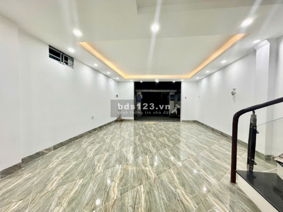 BÁN NHÀ KHƯƠNG ĐÌNH - THANH XUÂN, DT:40M2 X 5T, MT 4M, GIÁ 7 TY, LO GÓC