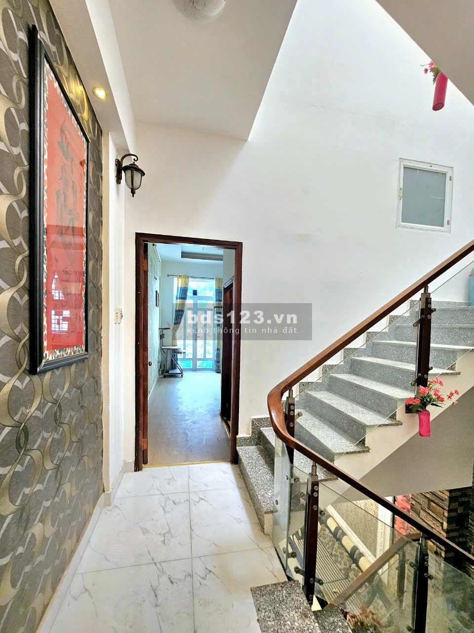 NHÀ HẺM XE HƠI, GẦN Q7, KHU TRUNG TÂM THỊ TRẤN NHÀ BÈ