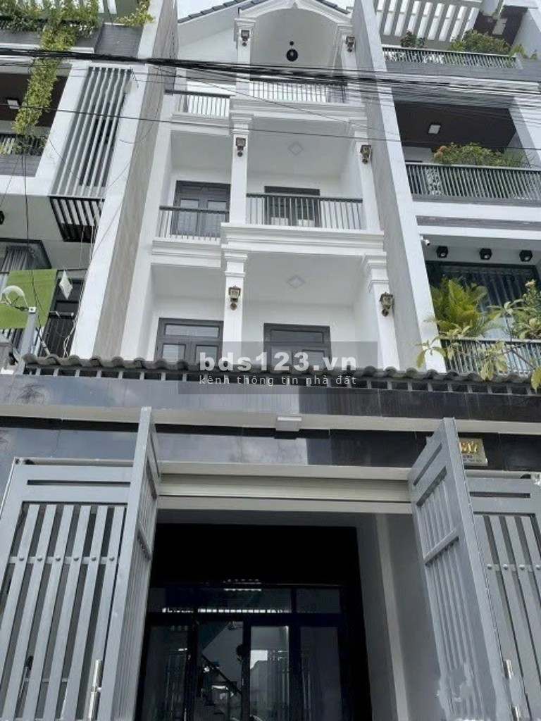 Nhà đẹp ở ngay. 4x12m. 4 lầu sân thượng. Hẻm xe tải kinh doanh Nguyễn Thiện Thuật, Q3