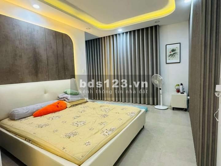 Bán nhà 5x20m. CN 110m2. Trệt + 2 lầu. Hẻm nhựa 7m tại Lê Văn Sỹ, Q3 - 15 tỷ