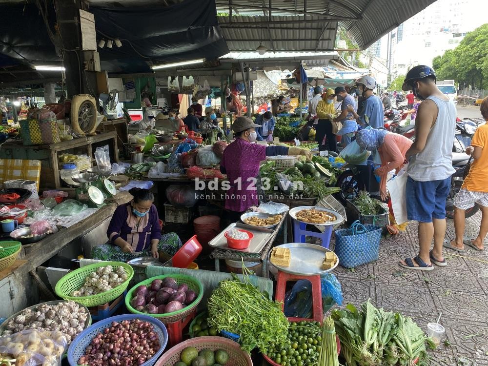 KẸT TIỀN SANG GẤP 2.380M2 ĐẤT GẦN KHU CÔNG NGHIỆP ĐÔNG DÂN, NGAY TRƯỜNG CHỢ. GIÁ 170 TR/SỔ