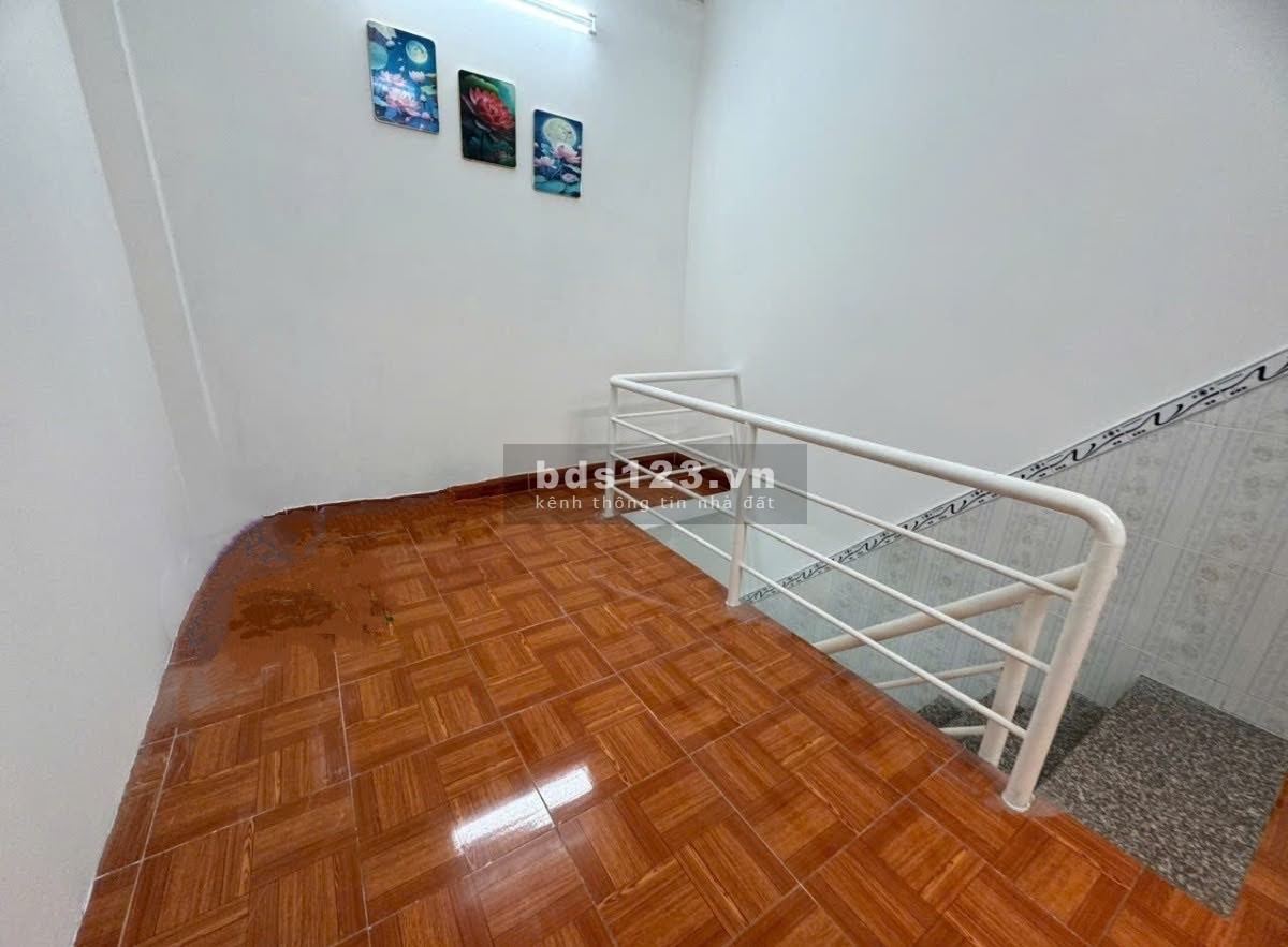 Bán nhà HXH Bông Sao Q.8 - 41 M2 - 2 tầng - Giá 3.69 tỷ