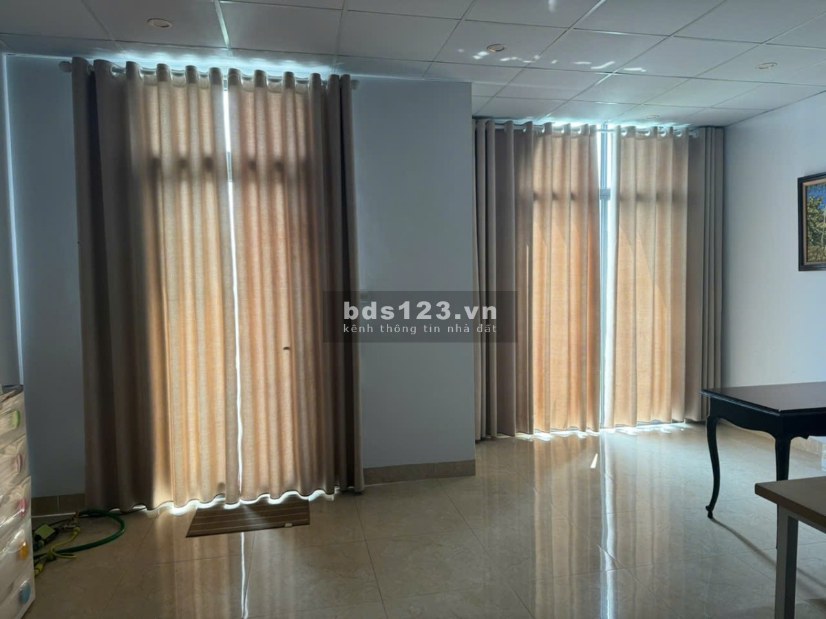 Shop sổ lâu dài NT08, hoàn thiện 23.x tỷ có thang máy, đường 52m gần cc Masteri Gia Lâm (0985941715)