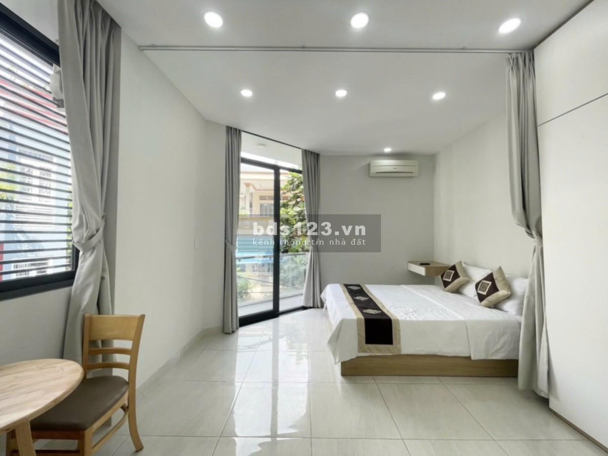 STUDIO BAN CÔNG FULL NỘI THẤT CAO CẤP NGAY SÂN BAY - 30M2 - THANG MÁY