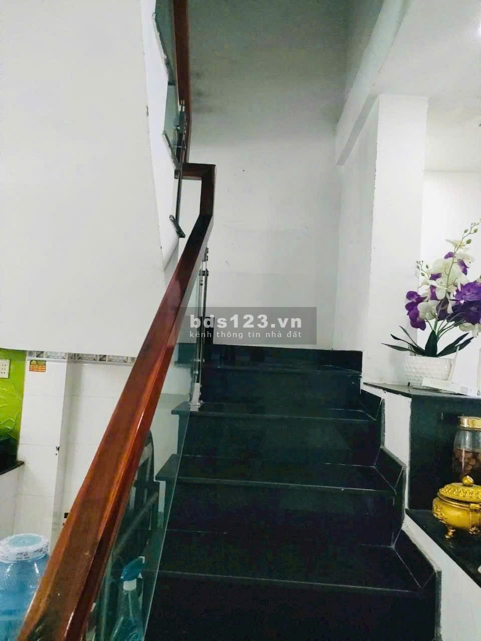 Bán nhà ấp 3 Xuân Thới Thượng. 1/ Trần Văn Mười 30m
