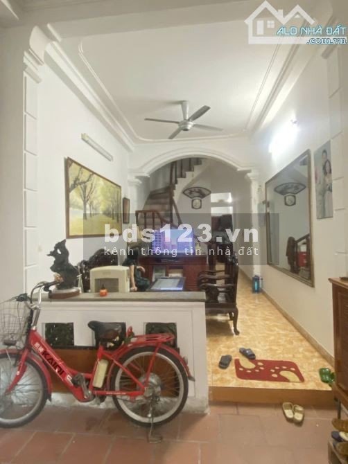 Bán nhà Chiến Thắng Hà Đông, 47m2, 4 tầng. Vài bước chân ra Phố. Giá 8.9 tỷ