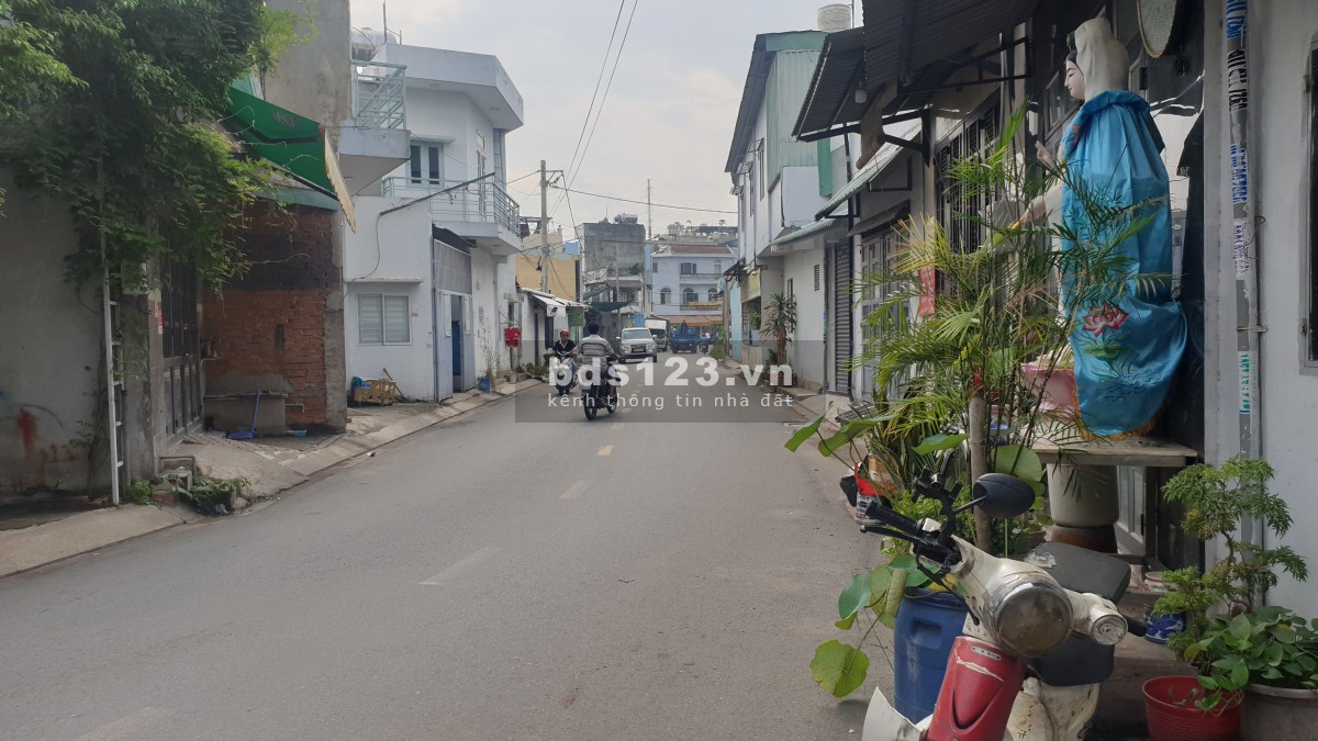 Bán nhà 2MT đường Kênh Mương Lệ (Liên Khu 5 - 6), P. Bình Hưng Hòa B, Q. Bình Tân