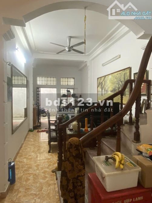 Bán nhà Chiến Thắng Hà Đông, 47m2, 4 tầng. Vài bước chân ra Phố. Giá 8.9 tỷ