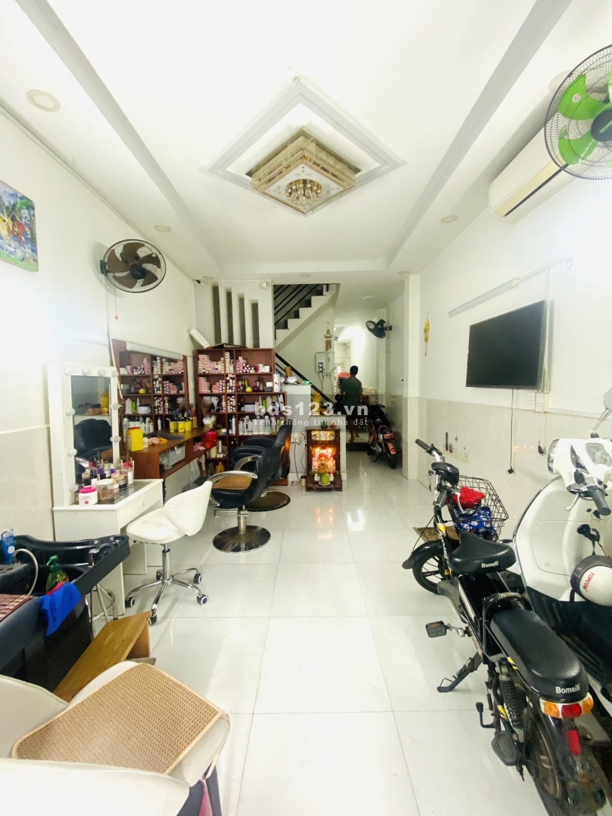 PHẠM THẾ HIỂN Q8 - HẺM XE HƠI TỚI NHÀ - 3 TẦNG BTCT 4PN 3WC - 48M2 - HOÀN CÔNG ĐỦ - Chỉ 4.4 TỶ