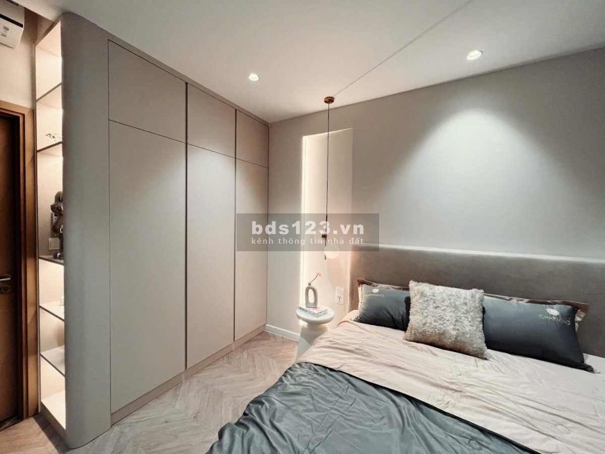 Cần cho thuê 2PN Nguyễn Lương Bằng, nội thất cao cấp $1200, free PQL. LH 0916 03 00 13