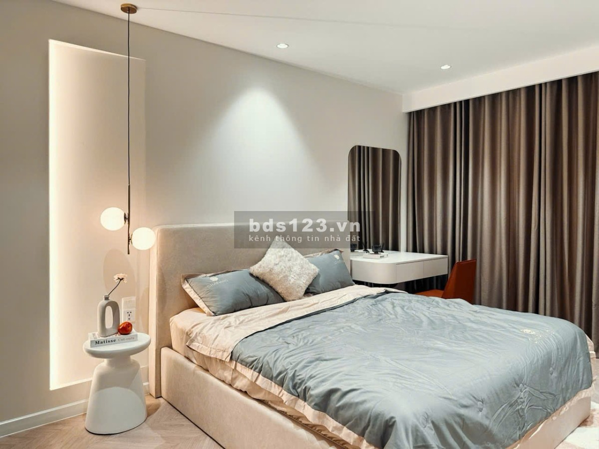 Cần cho thuê 2PN Nguyễn Lương Bằng, nội thất cao cấp $1200, free PQL. LH 0916 03 00 13
