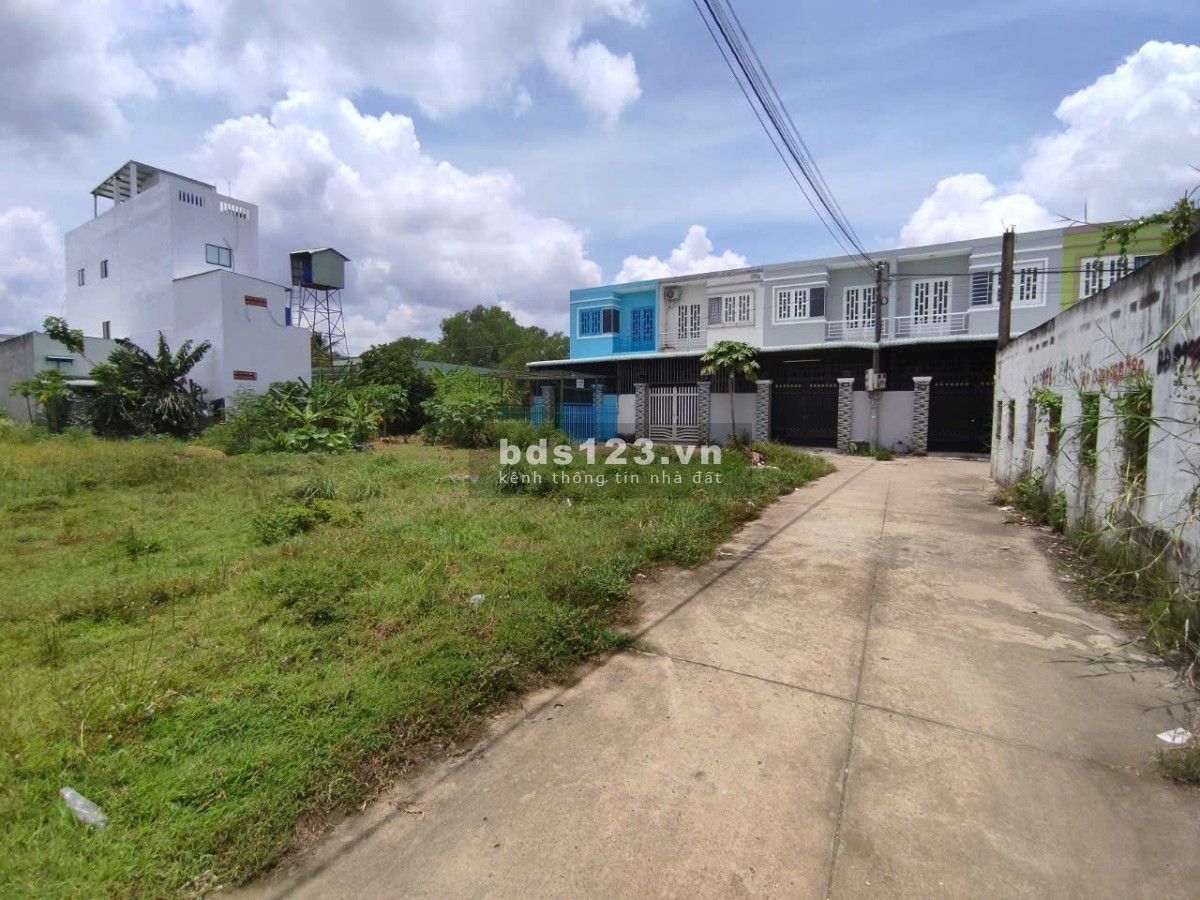 Cần Bán Đất Thổ Cư 211m² Tại Ấp Xoài Đôi, Long Trạch, Cần Đước, Long An
