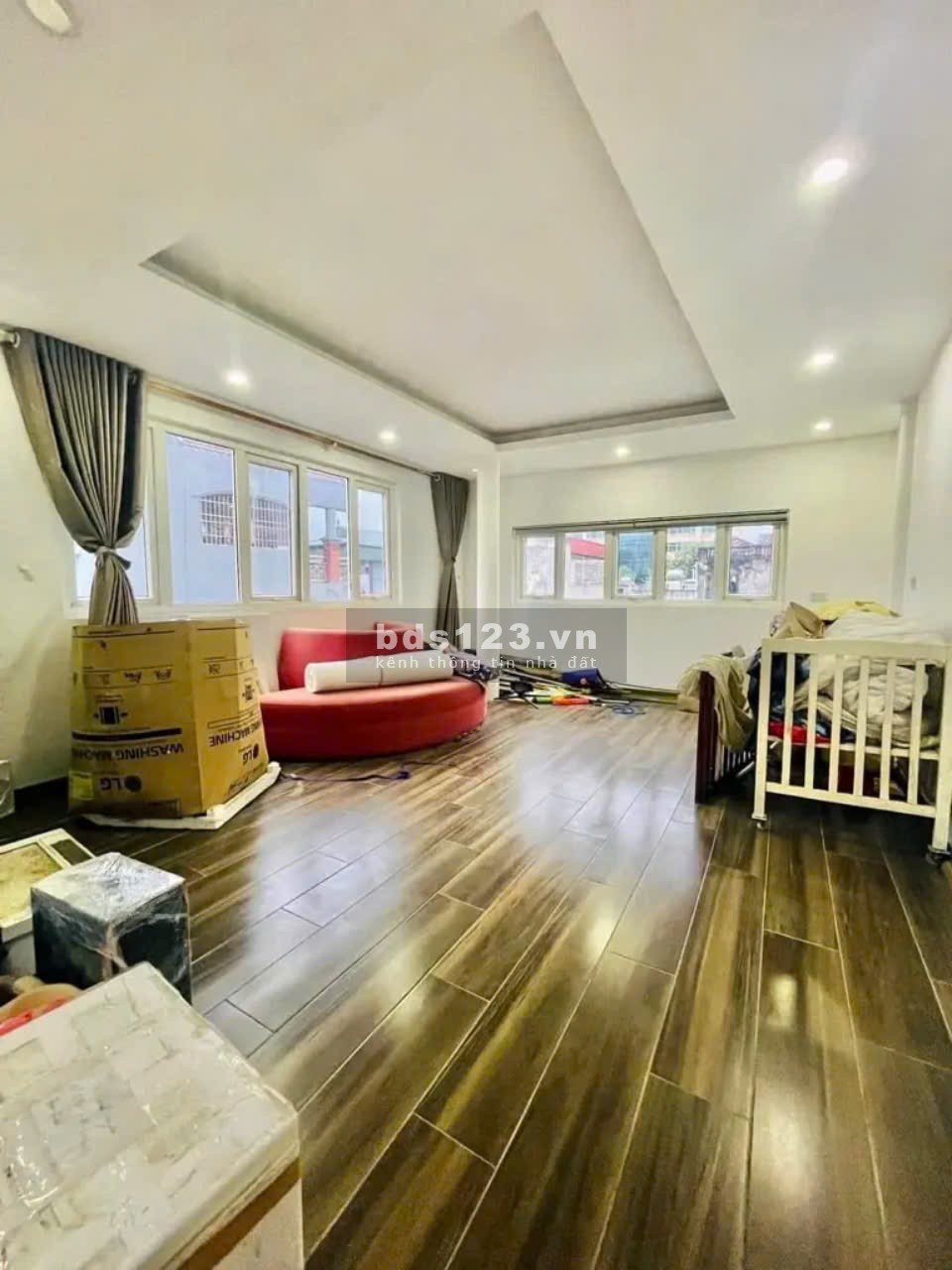 BÁN TOÀ VP MẶT PHỐ KIM NGƯU - VỈA HÈ RỘNG - VIEW SÔNG - DÒNG TIỀN 2TỶ/NĂM - 190M - 9 TẦNG - HƠN 60TỶ