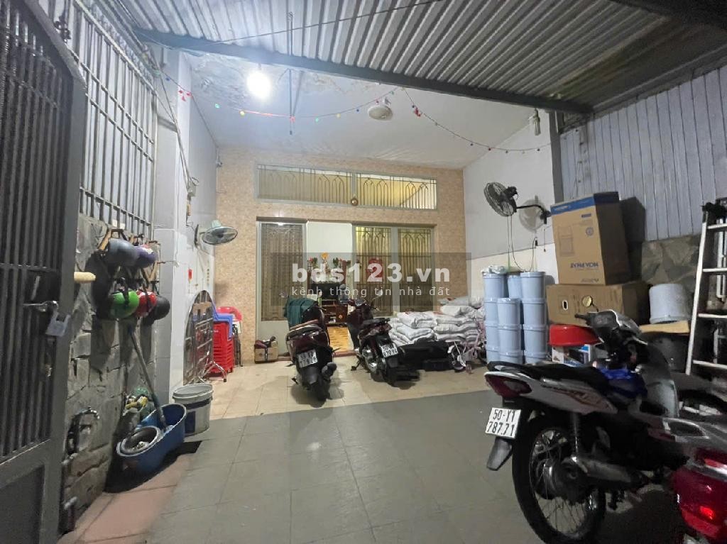 Bán nhà 130m2 - Ngang 5m - Mặt Tiền gần Đỗ Xuân Hợp, Phước Long B, Quận 9 giá 8 tỷ