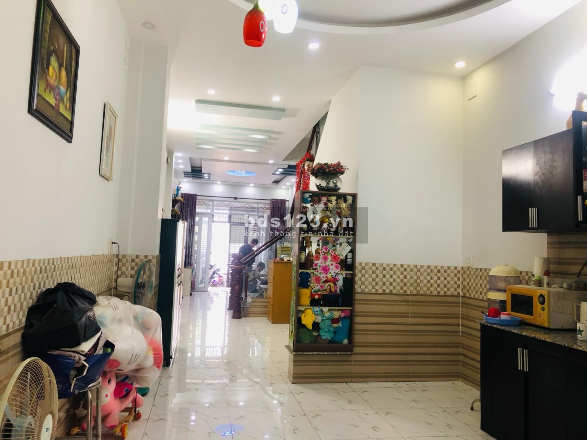 HẺM ÔTÔ DƯƠNG BÁ TRẠC, P2, Q8 - 72m2 3 TẦNG - 3PN(BỰ) - 4WC - HOÀN CÔNG ĐỦ - 9.9 tỷ