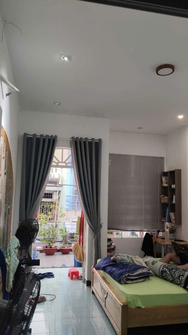 Chủ Ngộp Bank!!!Bán Gấp!!Chỉ còn 5,95 tỷ, Nhà 2 tầng SHR, diện tích 103m2, 1/ Nguyễn Văn Quá