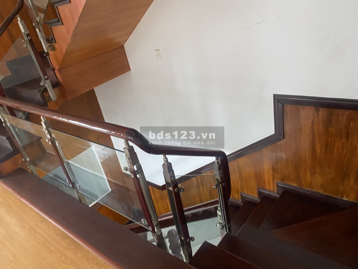 Nhà 1 trệt 2 lầu đường 85- Lê Văn Việt, Hiệp Phú, quận 9, 11tỷ/138m2.