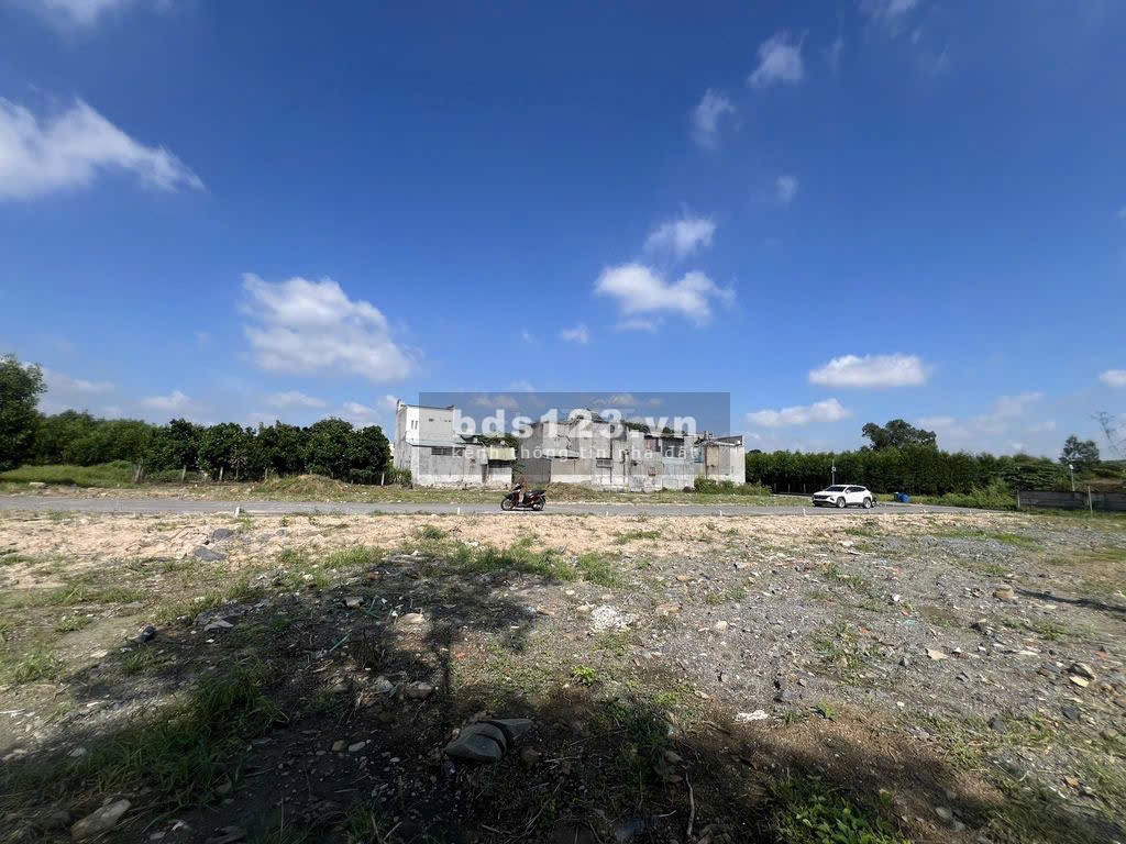 Bán 6 lô đất nền 180m2 đường 7m sổ riêng thổ cư giá 1tyxxx