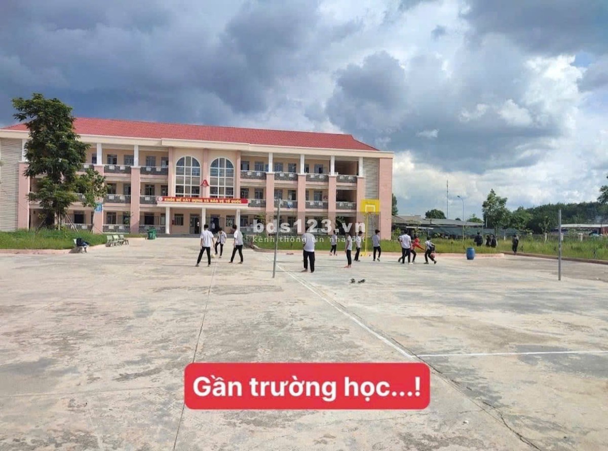 KẸT TIỀN BÁN NHANH 1012M2 ĐẤT NGAY KCN, GẦN CHỢ TRƯỜNG HỌC DÂN CƯ ĐÔNG. GIÁ 130TR