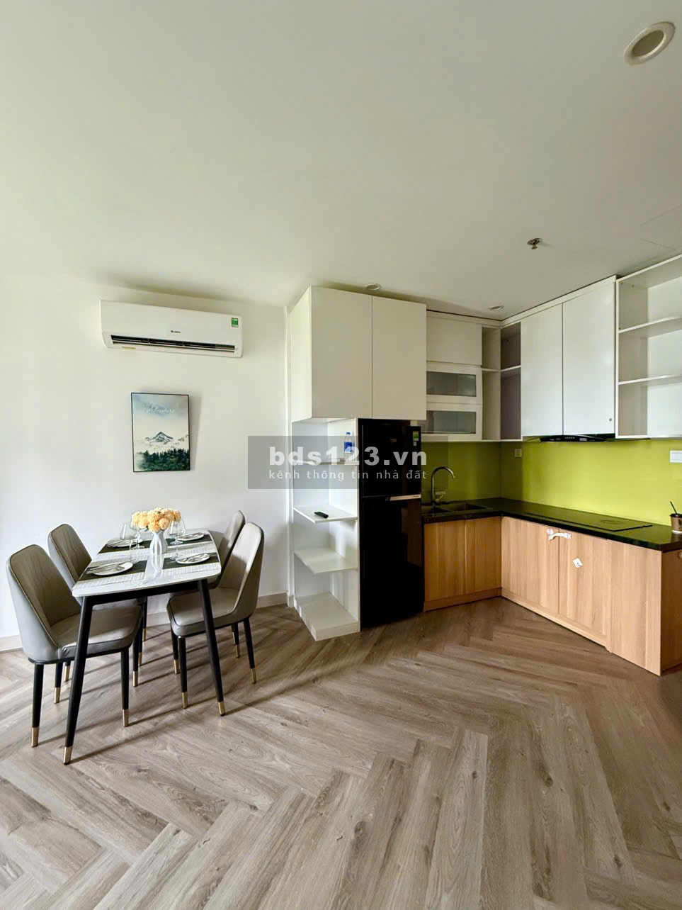 Cần bán căn 1+ view thoáng giá tốt, nội thất còn mới 90%