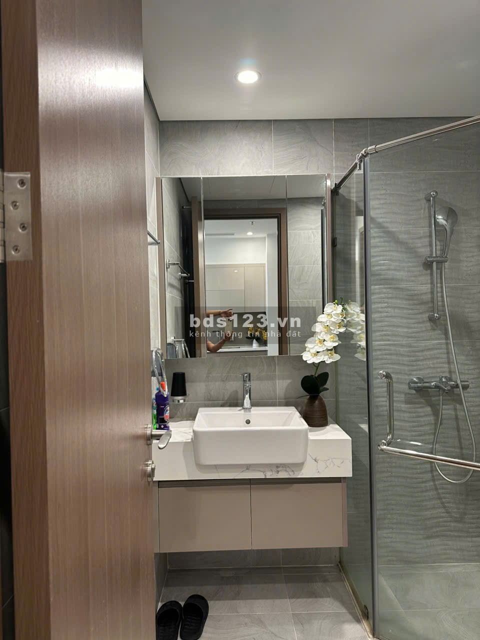 Cần bán căn 1+ view thoáng giá tốt, nội thất còn mới 90%