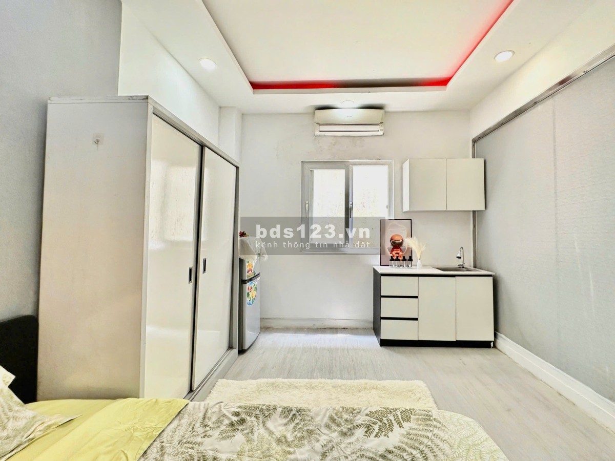 STUDIO CỬA SỔ TRỜI NGAY NGAY PHAN XÍCH LONG TT PHÚ NHUẬN THANG MÁY