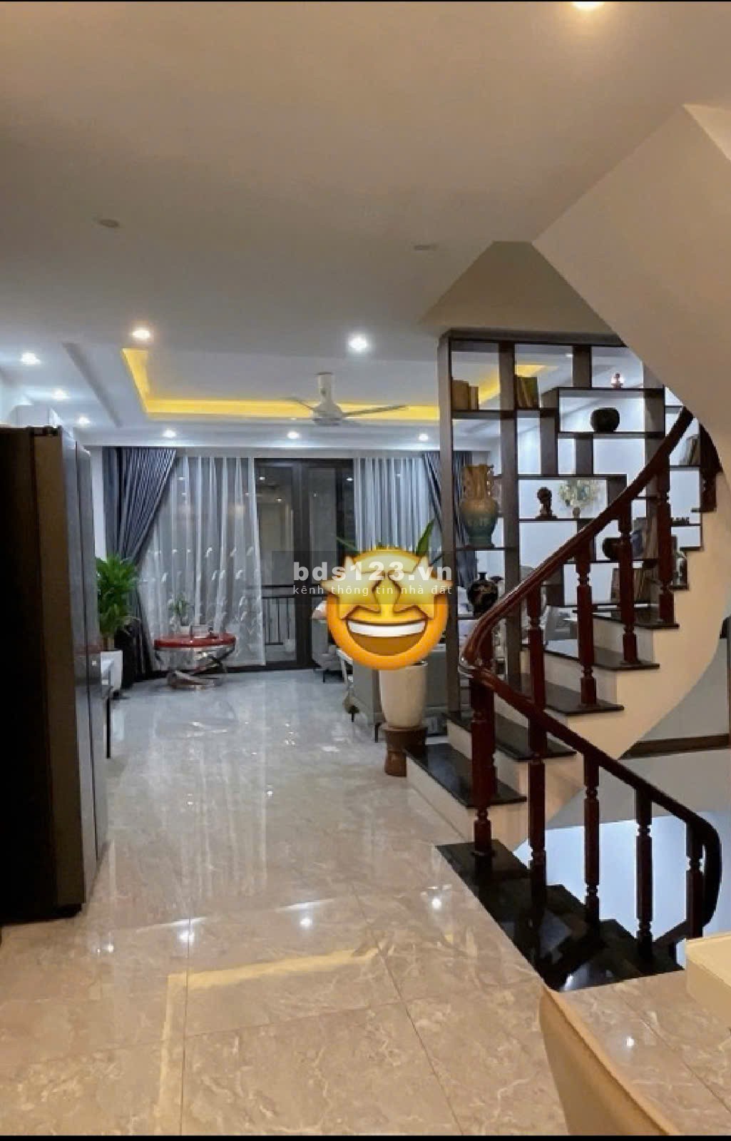 BÁN NHÀ TRẦN BÌNH – OTO – LÔ GÓC - NGÕ THÔNG DT 43M2 GIÁ 8.8 TY LH: 0949859830.
