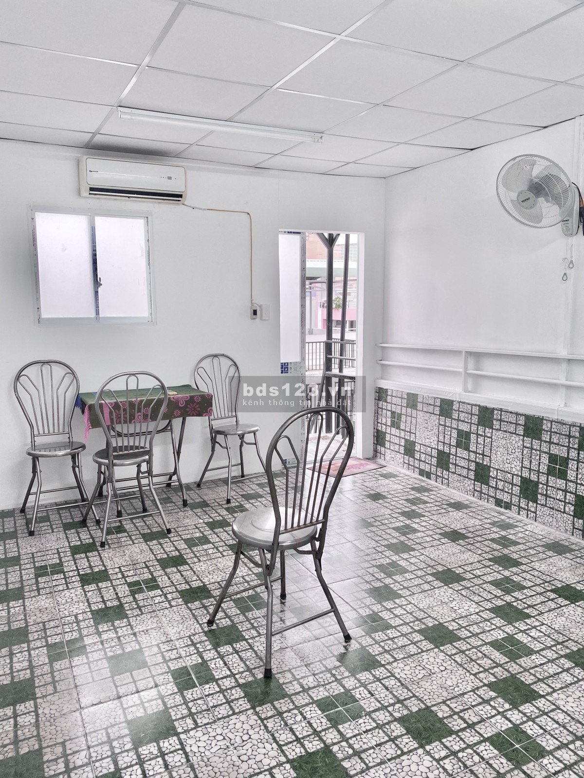 PHÒNG TRỌ 25M2 TẠI QUẬN TÂN BÌNH - GIÁ 2TR3