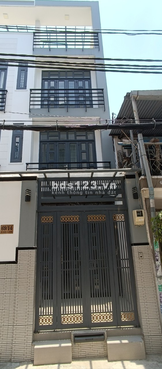 Chính chủ cho thuê nhà hẻm xe hơi, 5 phòng ngủ, gần trường học, chợ quận Phú Nhuận