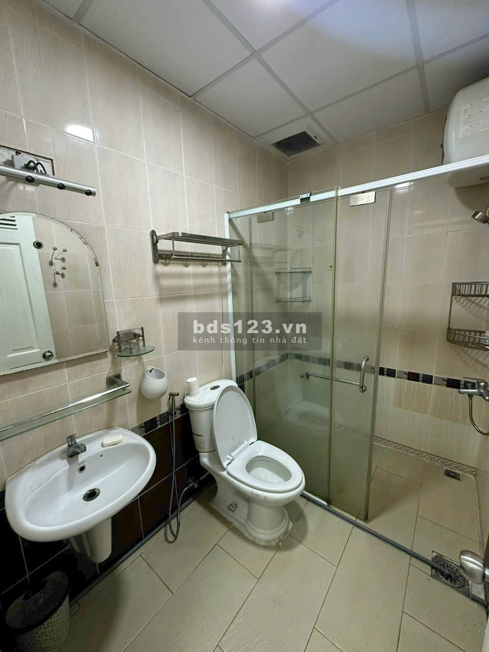 Gia đình cần bán CH Đất Phương Nam 141.9m2, 3pn, 2wc, căn góc, Sh lâu dài. Giá thật: 5.5 tỷ còn TL