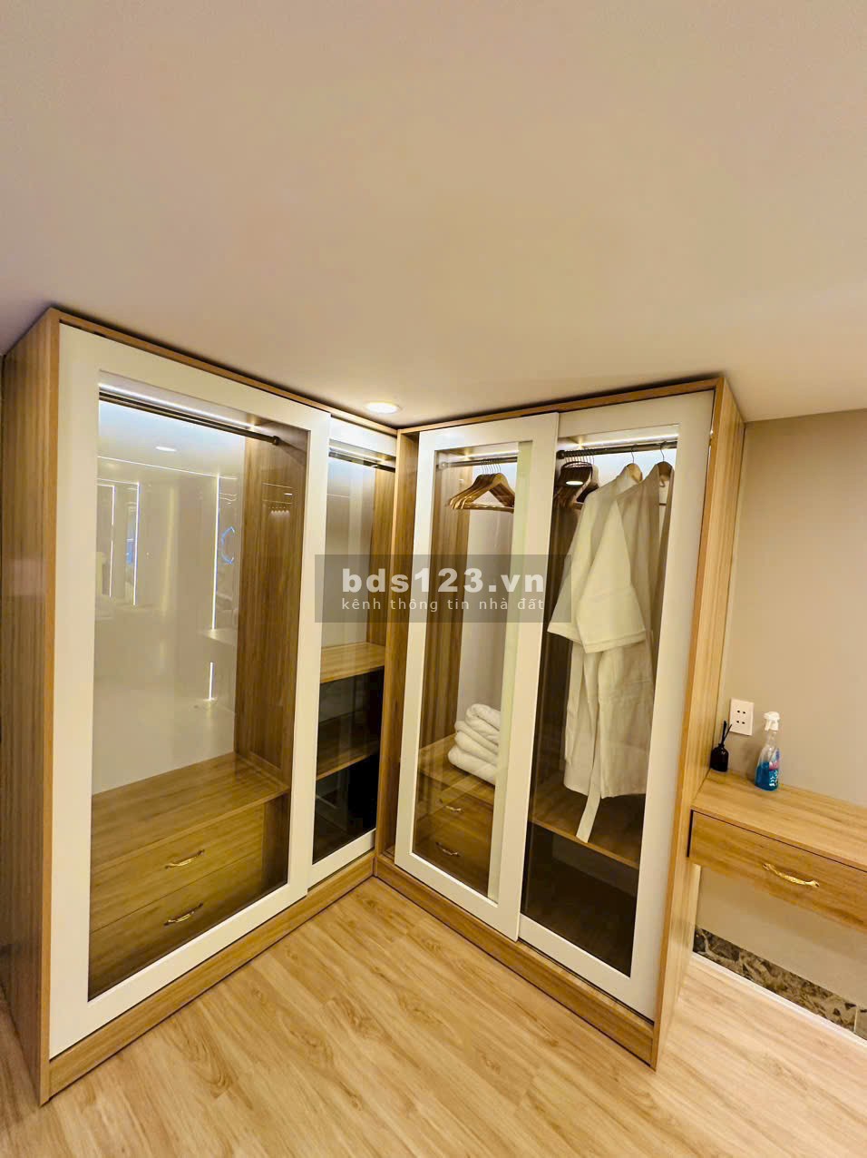 Nhà phố hẻm mới xây siêu đẹp FULL nội thất (3.2 x 16.32m)