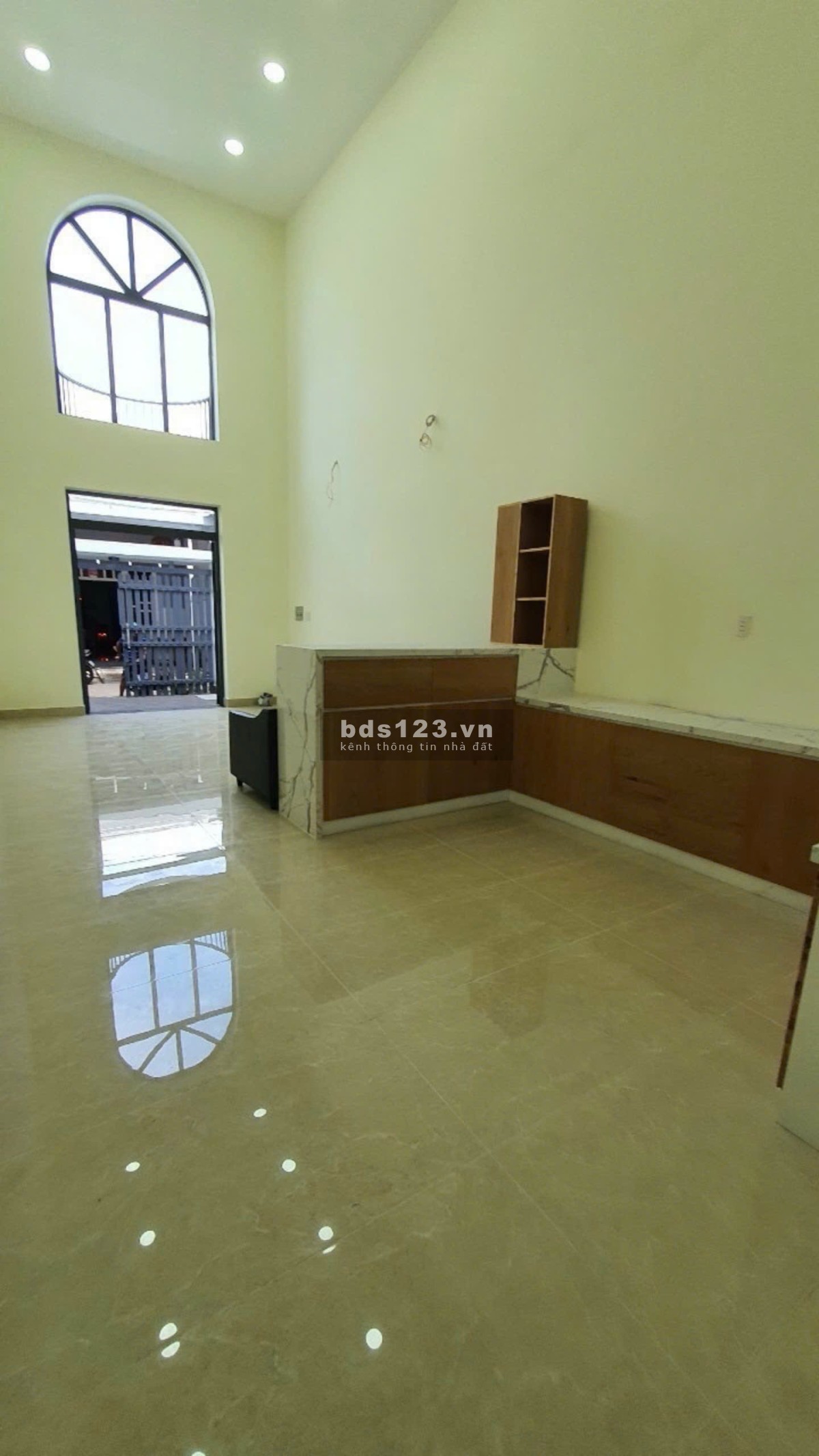 Nhà - Nở hậu đường Phạm Văn Đồng TĐ, dt lớn 97m2 ( 4.3m x 22m ), 2 tầng 3pn, giá chỉ 5,05 tỷ